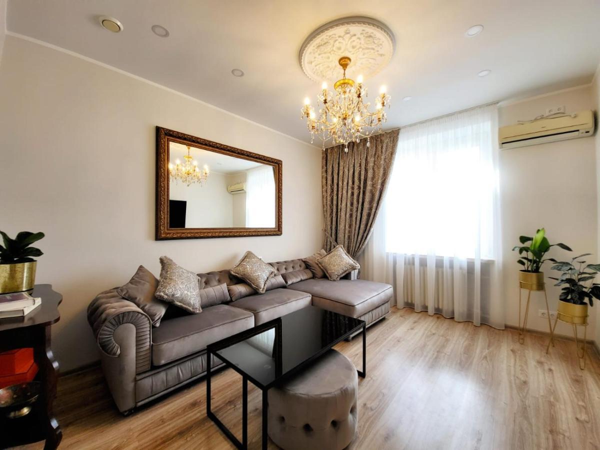 E. D. Angel Wing Apartment Шяуляй Экстерьер фото